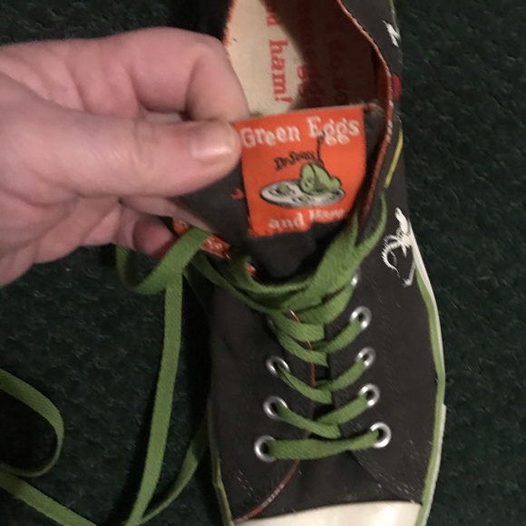 Cat in the hat Converse - Picture 5 of 5